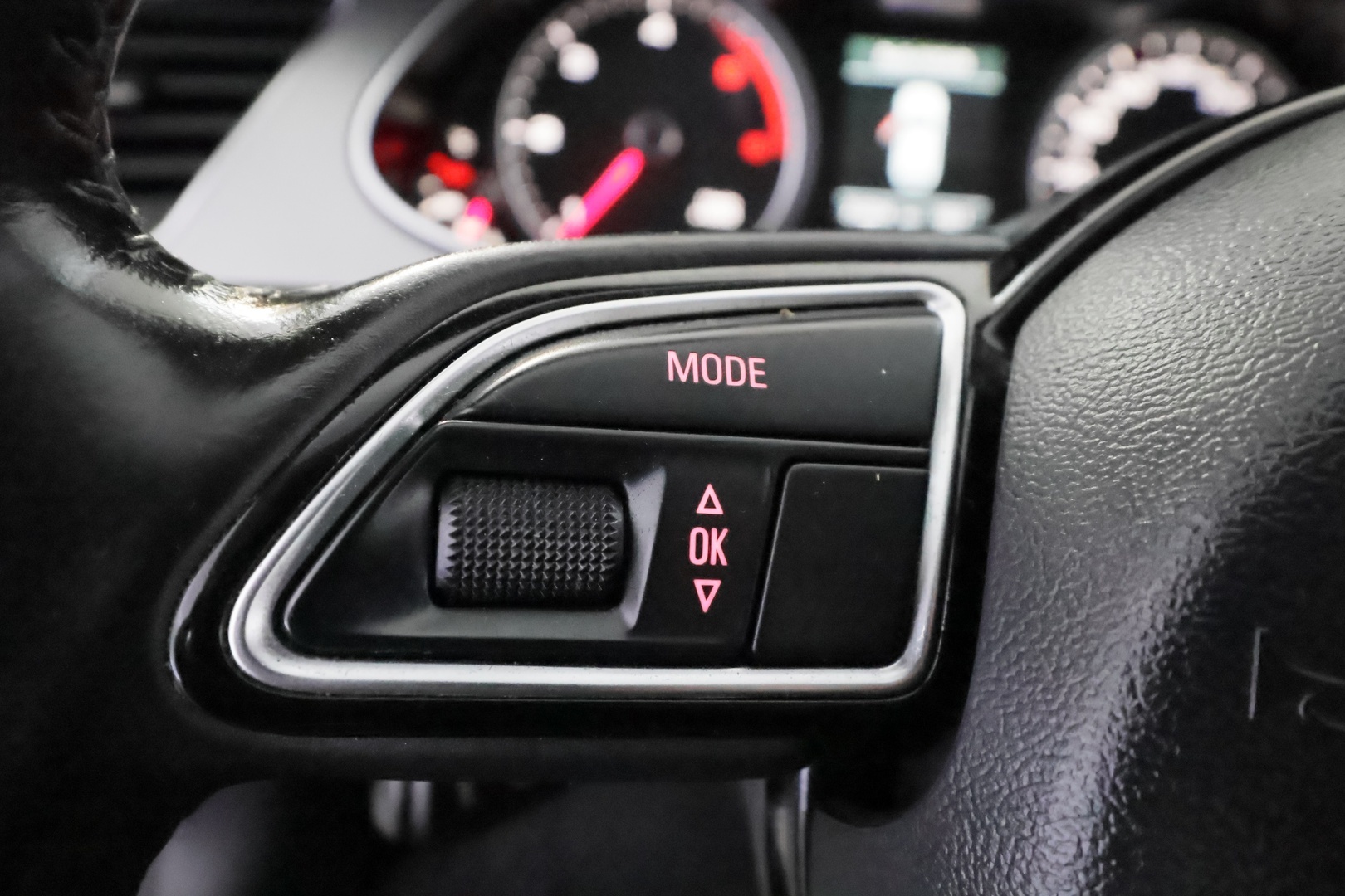 AUDI A4 allroad quattro 2012