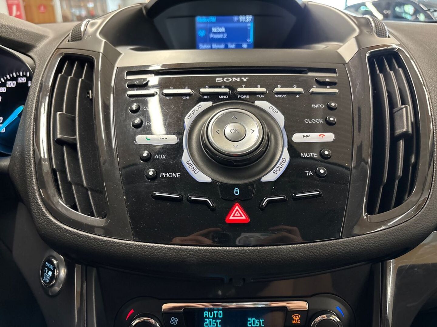 FORD Kuga 22