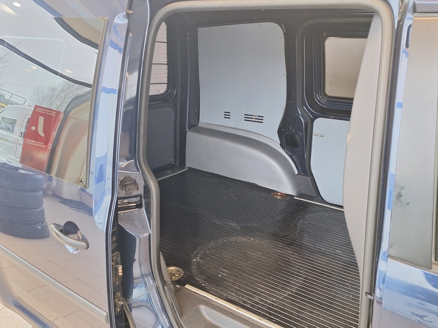 VOLKSWAGEN Caddy 2015