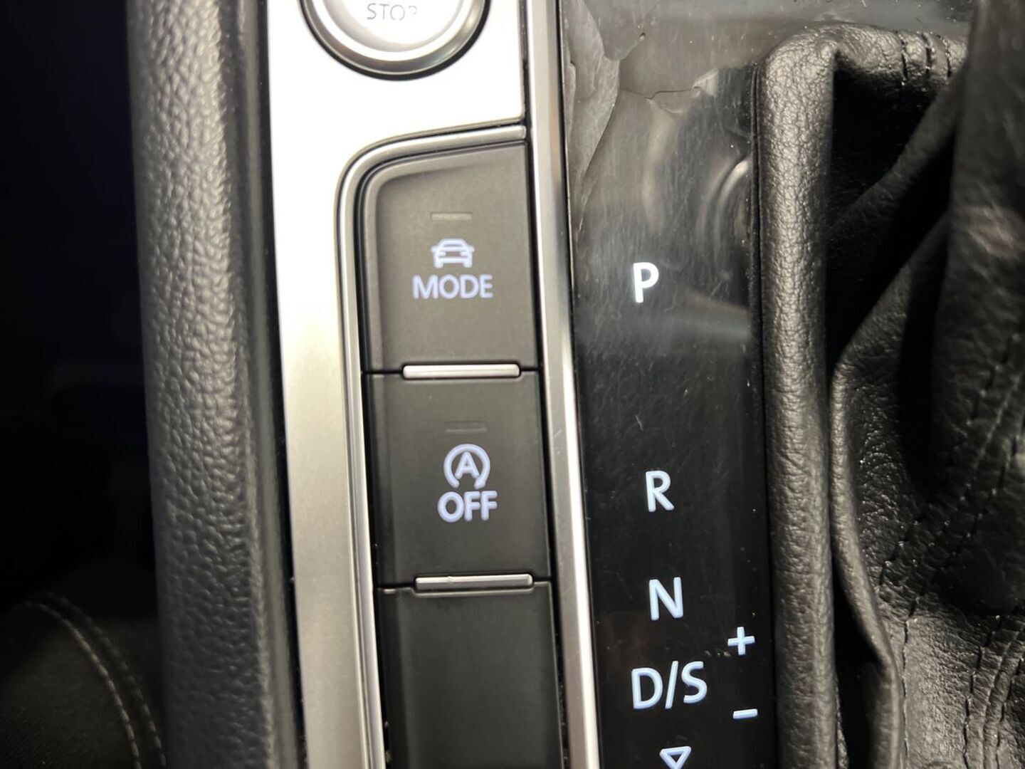 VOLKSWAGEN Passat 22