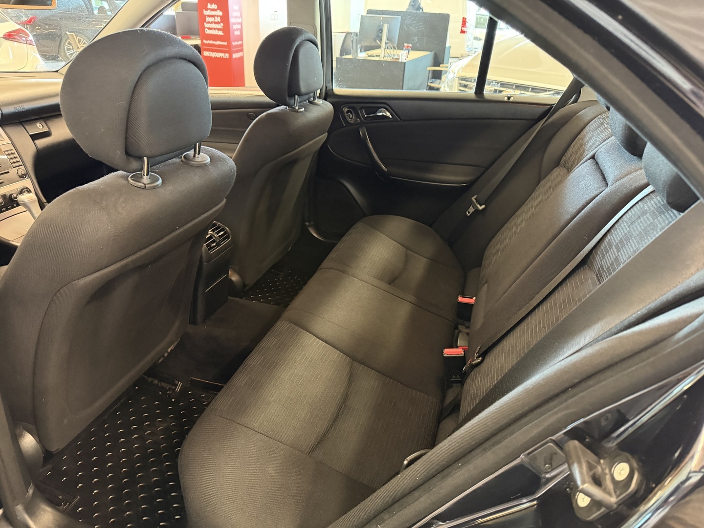 MERCEDES-BENZ C 2006