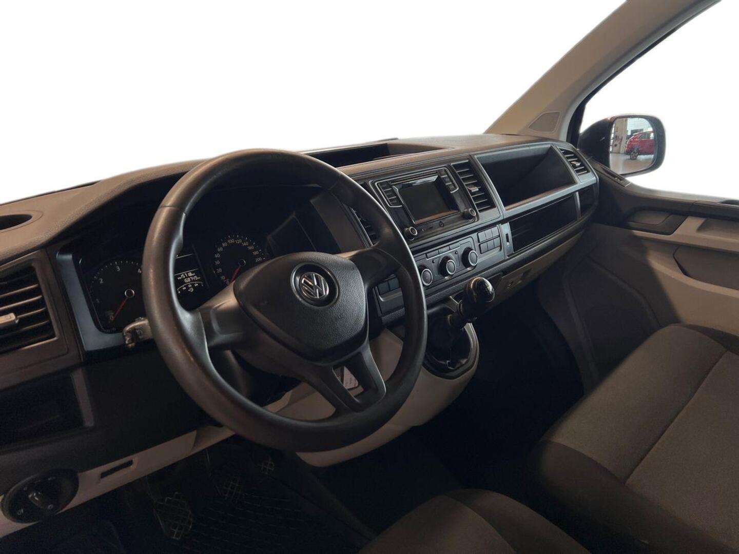 VOLKSWAGEN Transporter 2017