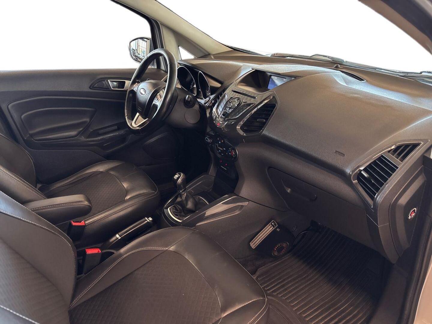 FORD Ecosport 2017