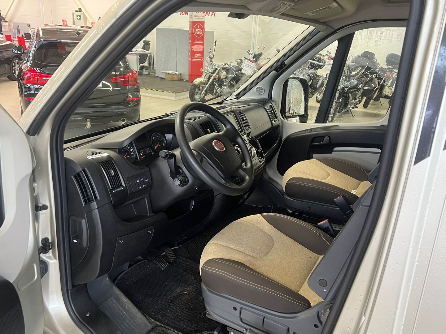 PÖSSL Roadcar VAN R 640 2019