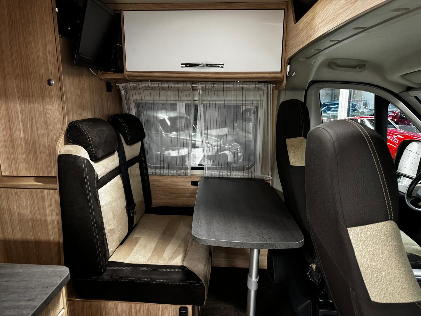 PÖSSL Roadcar VAN R 640 2019