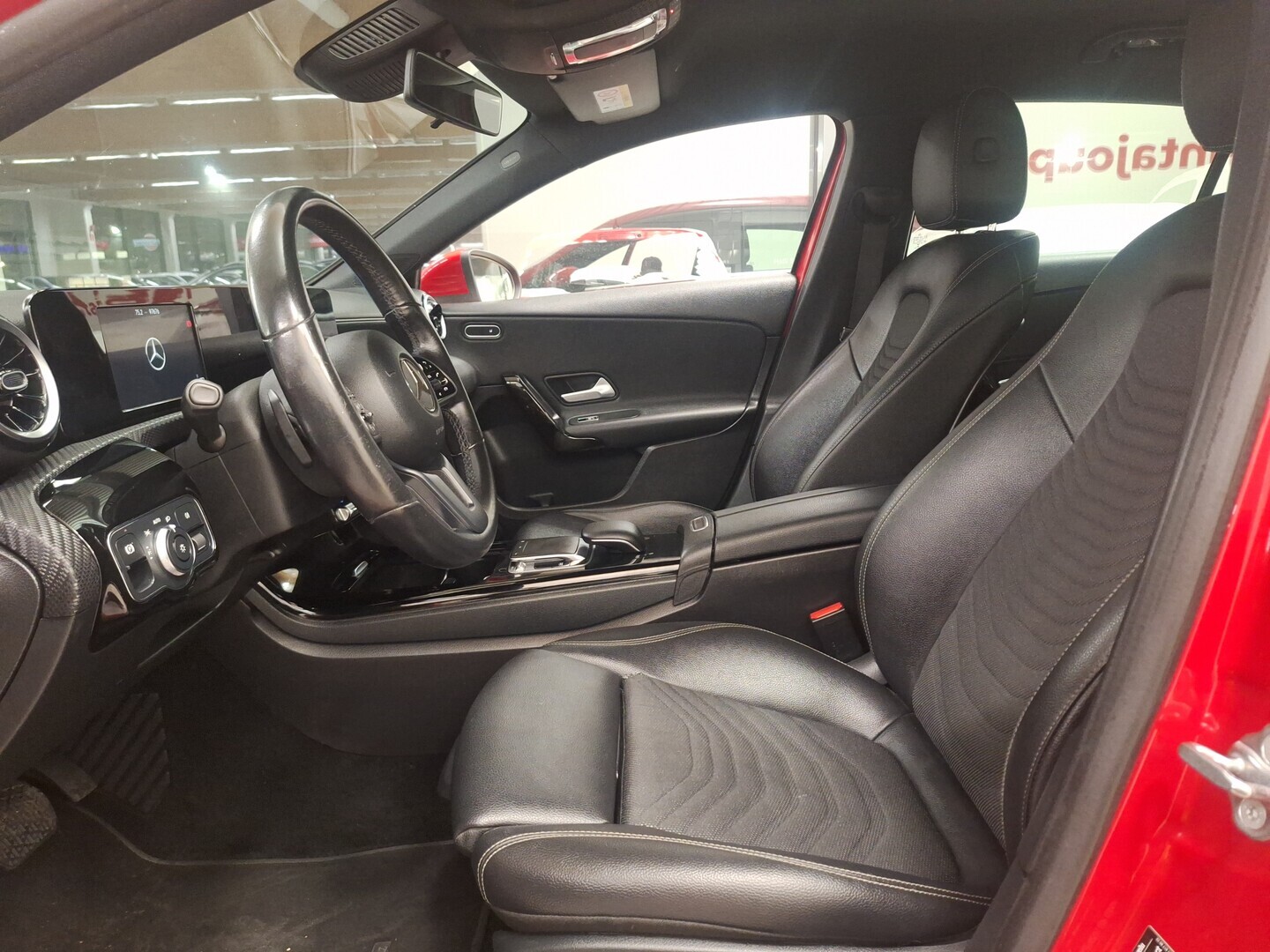 MERCEDES-BENZ A 2019