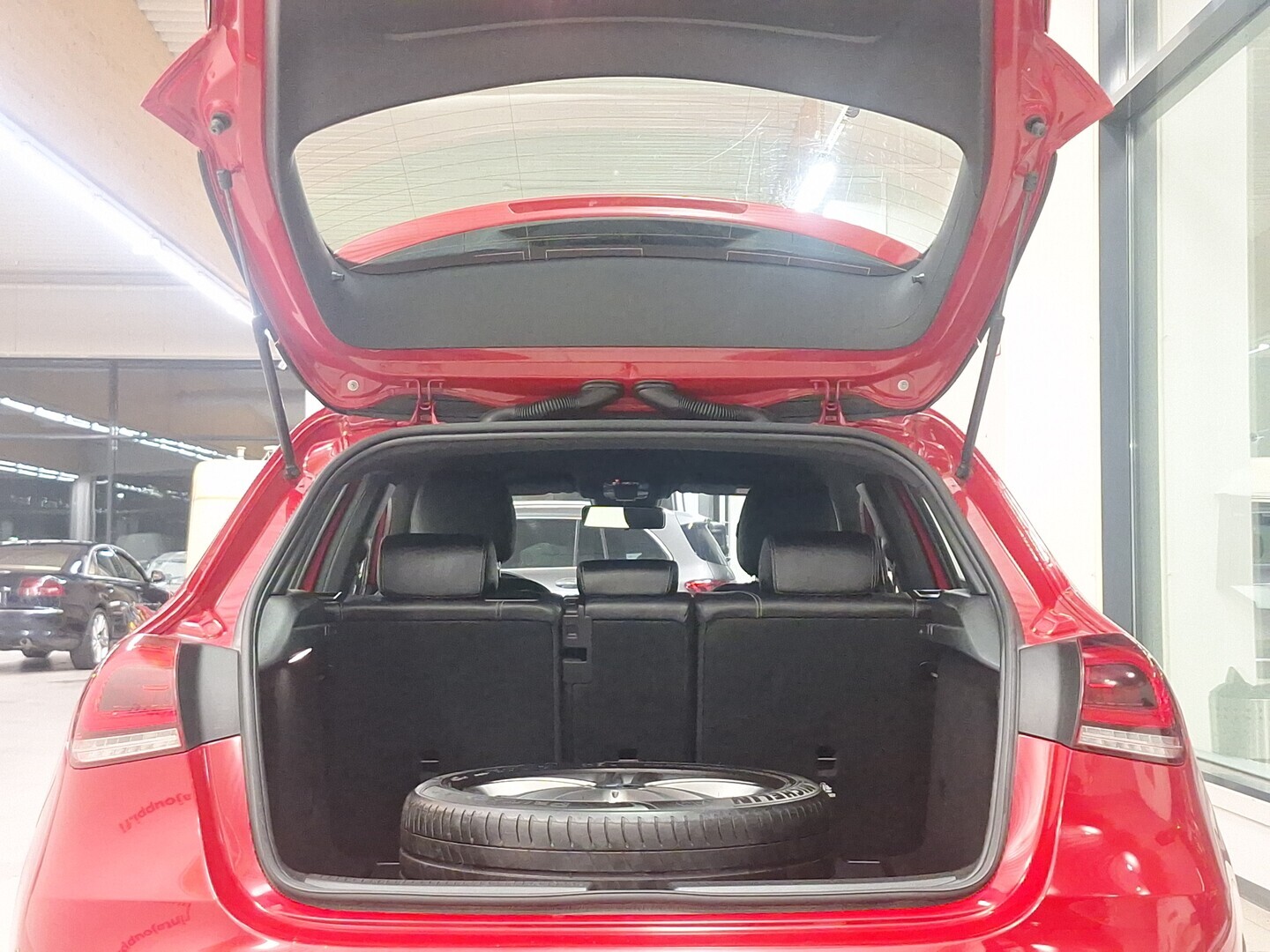 MERCEDES-BENZ A 2019