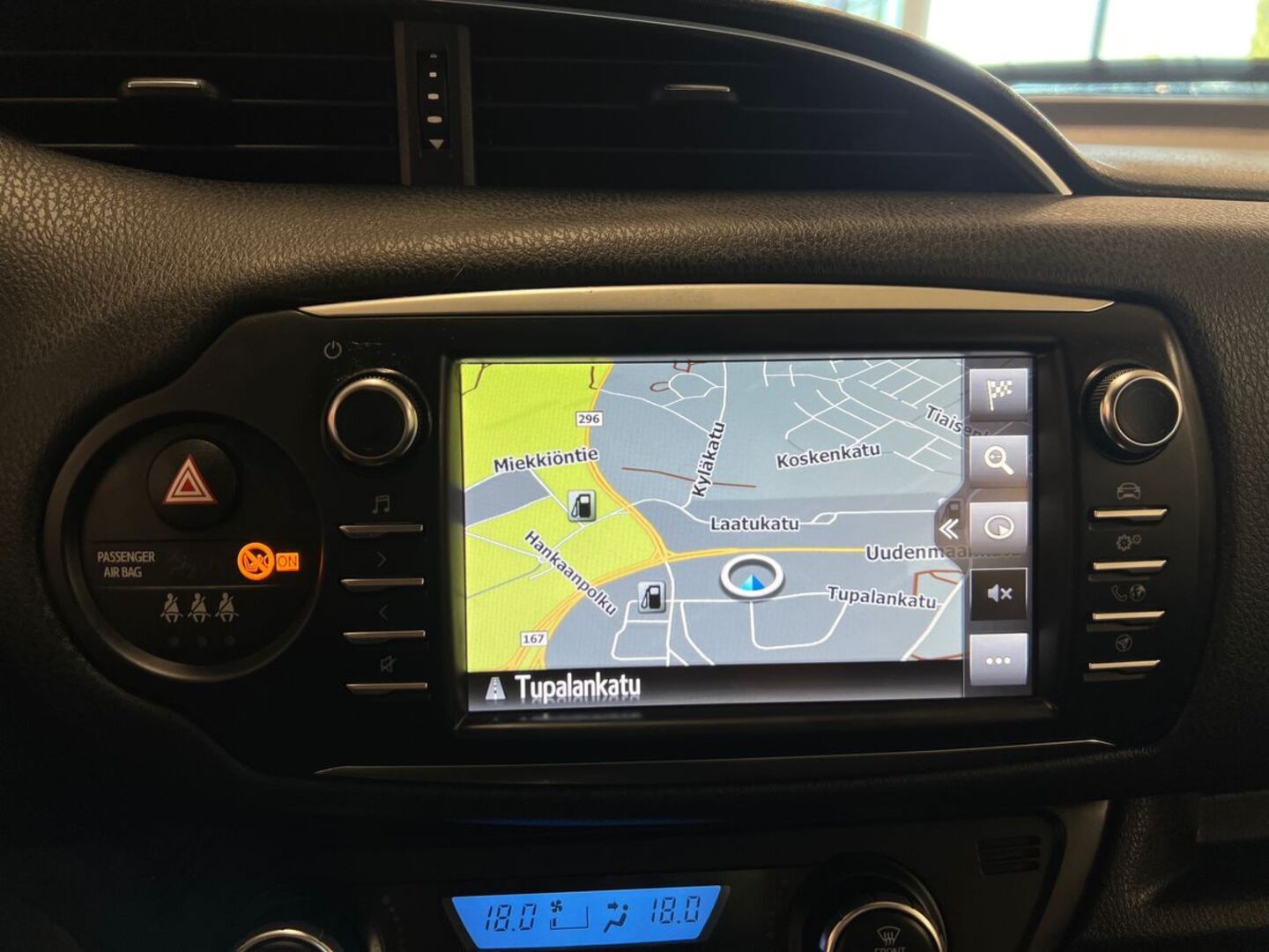 TOYOTA Yaris 2019