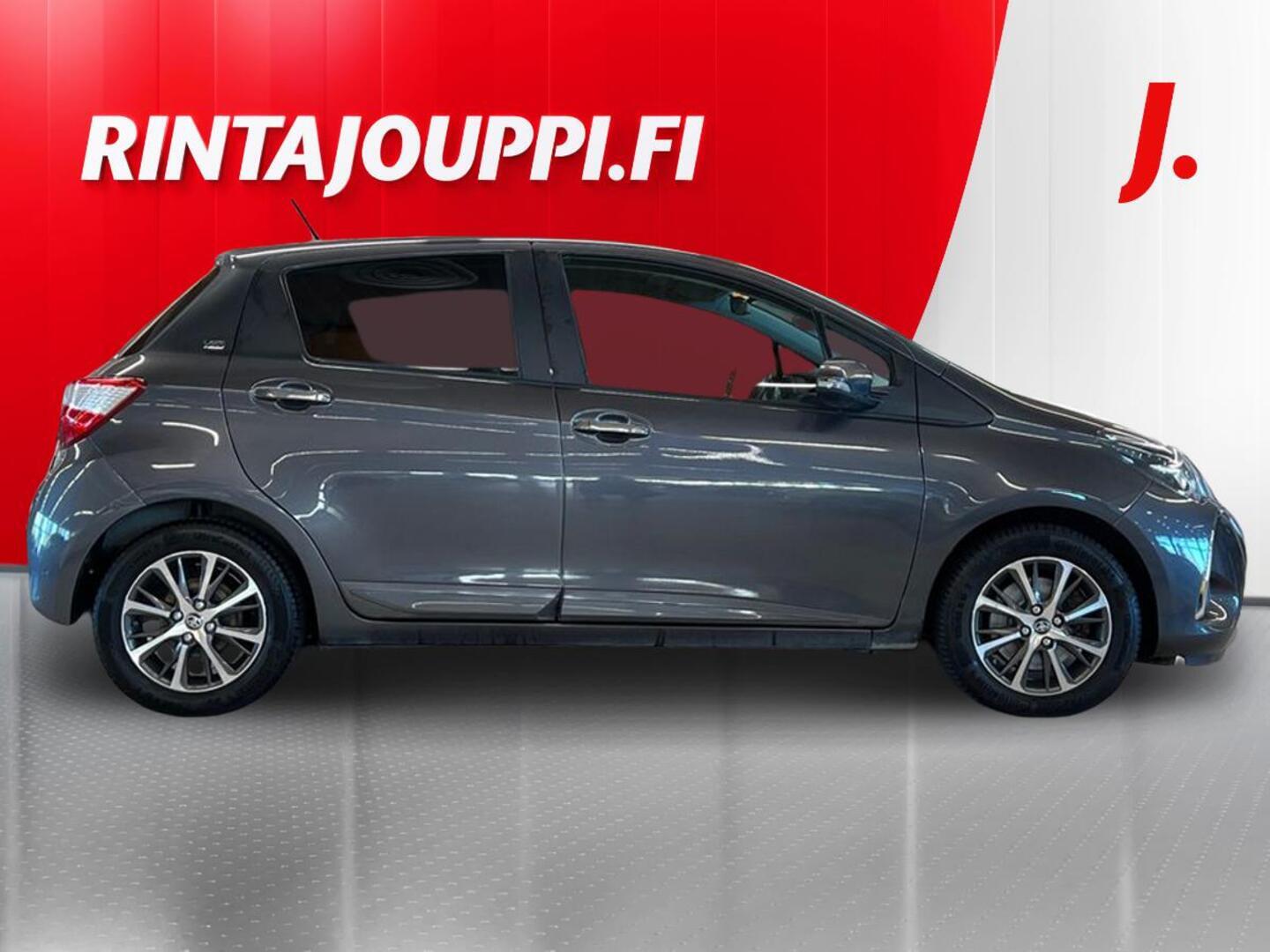 TOYOTA Yaris 2019