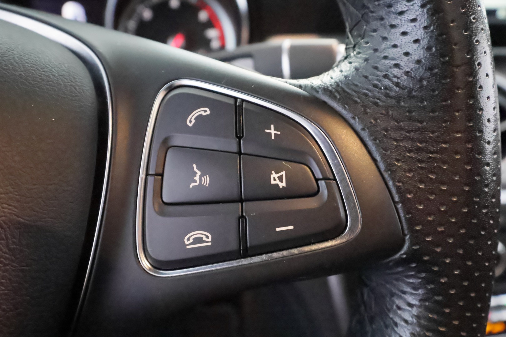 MERCEDES-BENZ CLA 2017