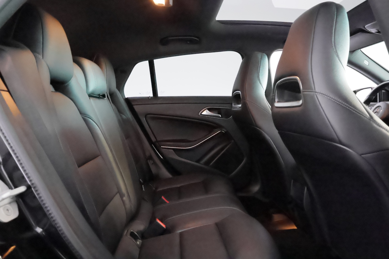 MERCEDES-BENZ CLA 2017