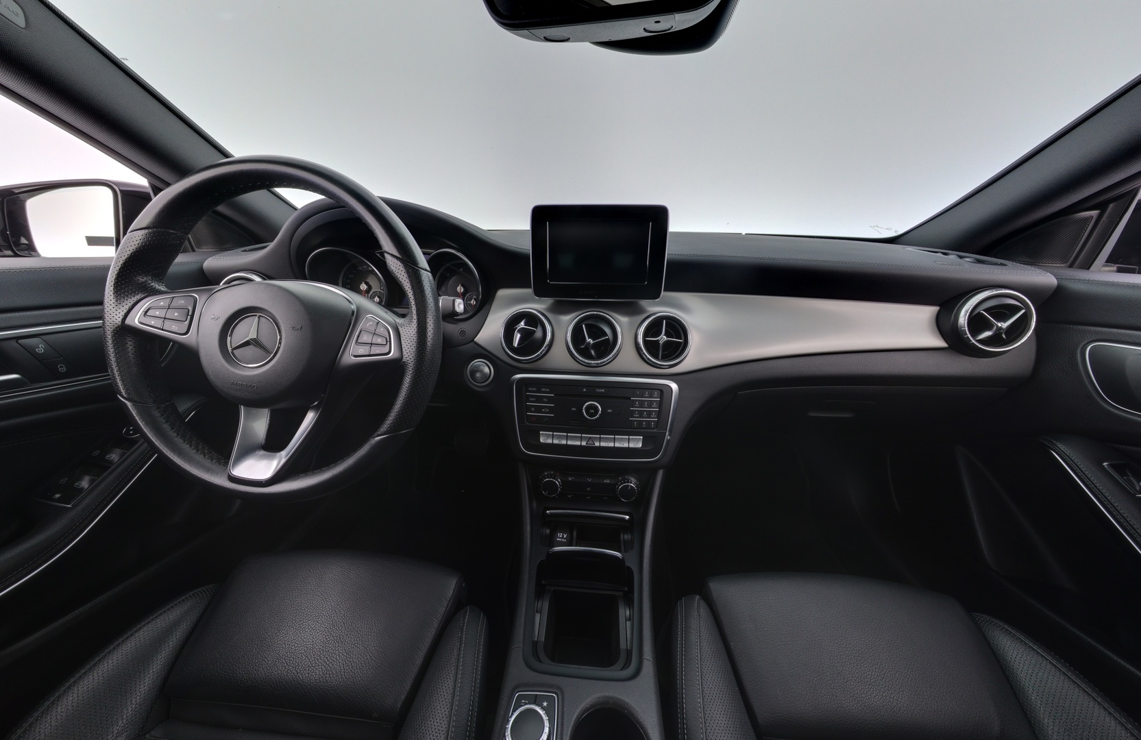 MERCEDES-BENZ CLA 2017