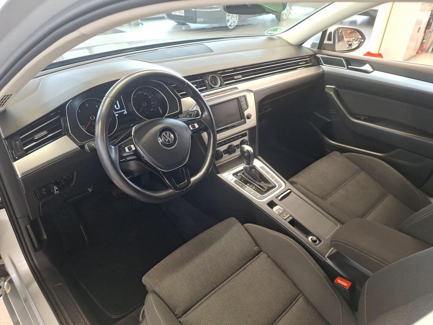VOLKSWAGEN Passat 2016