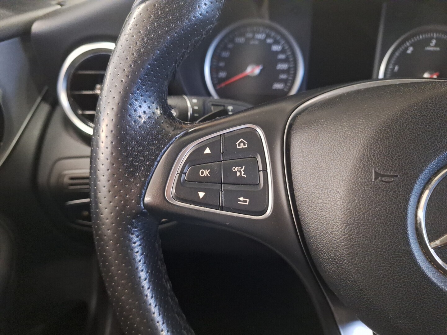 MERCEDES-BENZ GLC 2016