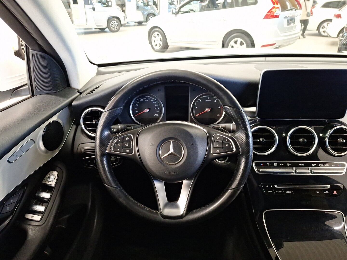 MERCEDES-BENZ GLC 2016