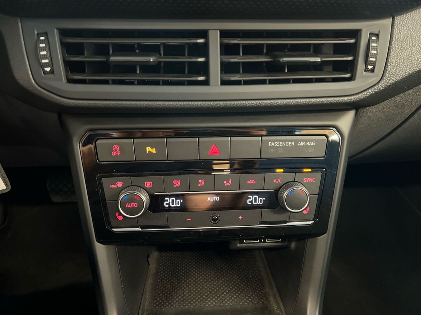 VOLKSWAGEN T-Cross 2020