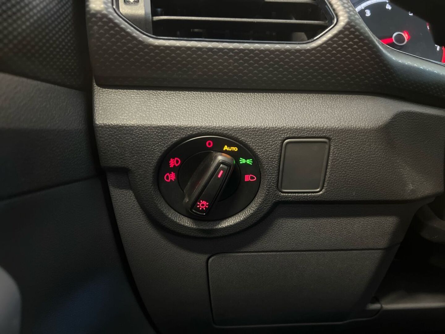 VOLKSWAGEN T-Cross 2020