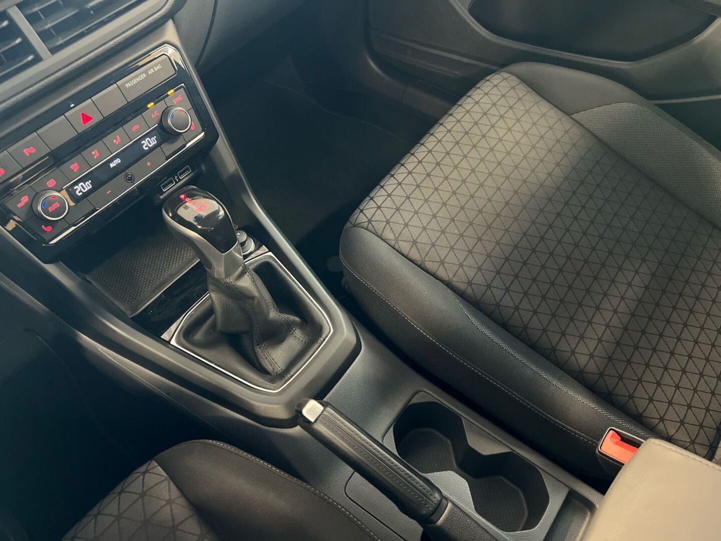 VOLKSWAGEN T-Cross 2020