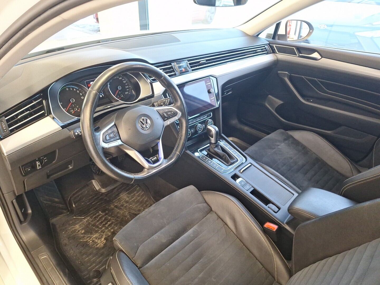 VOLKSWAGEN Passat 2020