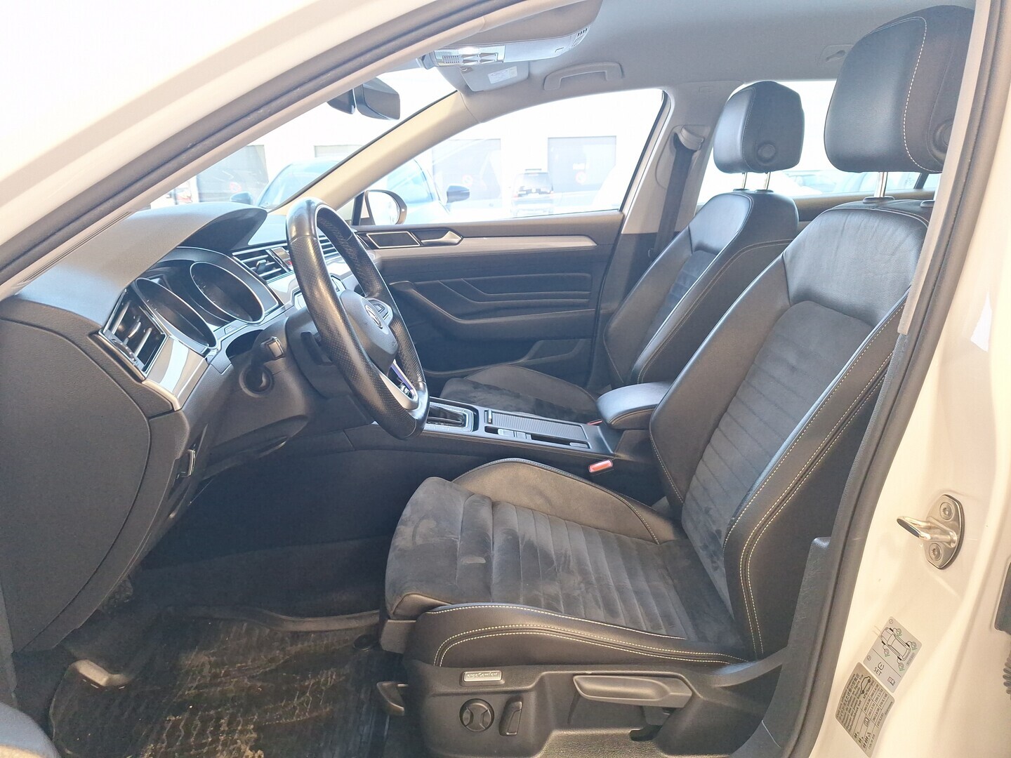 VOLKSWAGEN Passat 2020