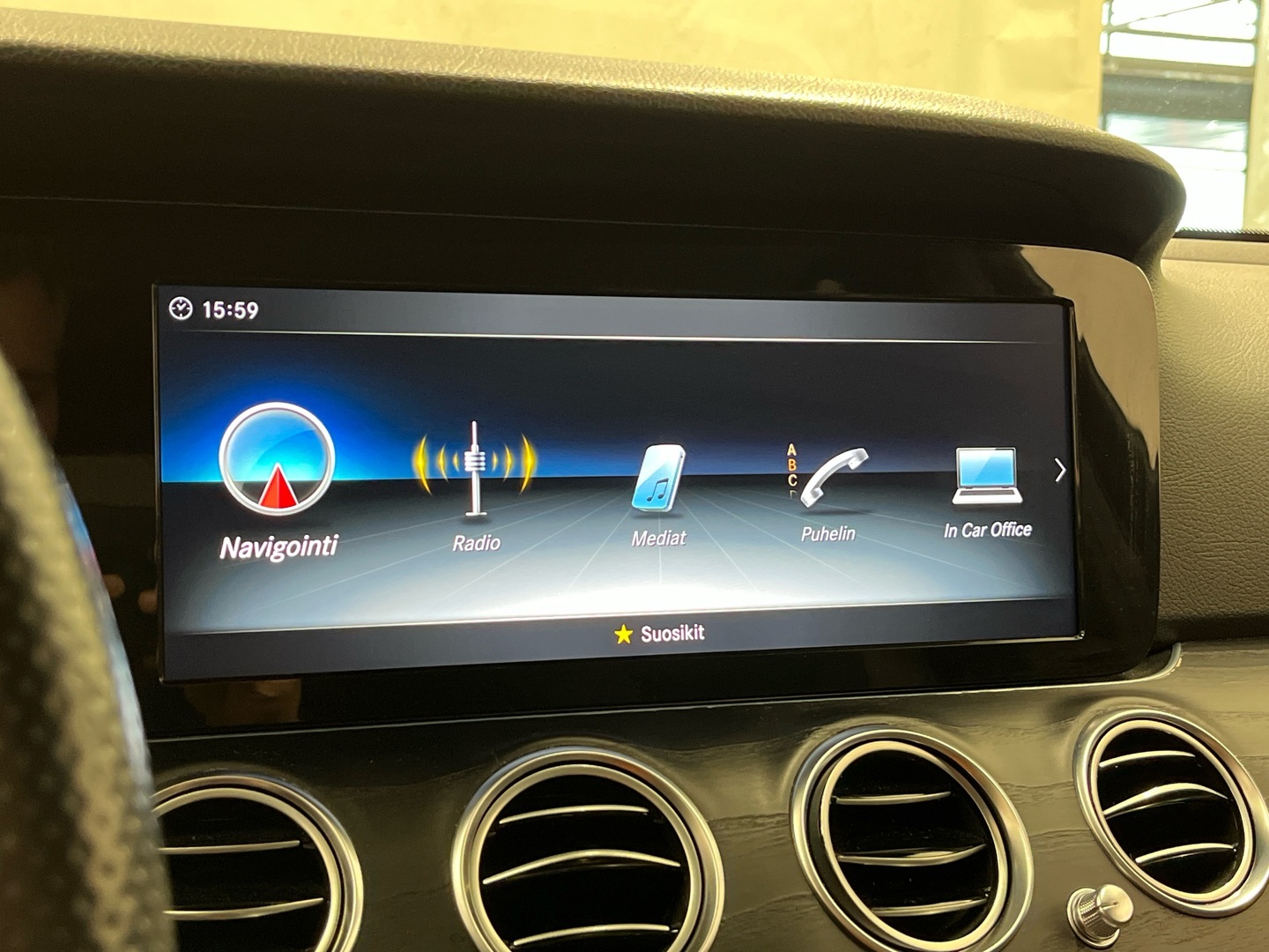 MERCEDES-BENZ E 2018