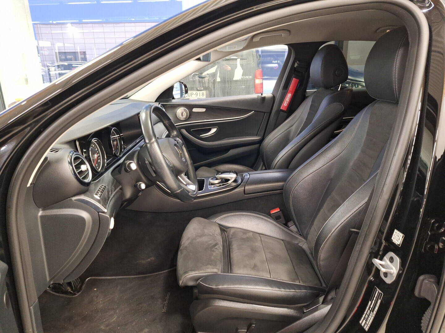 MERCEDES-BENZ E 2018