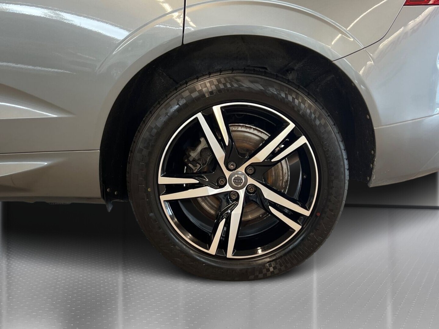 VOLVO XC60 2019