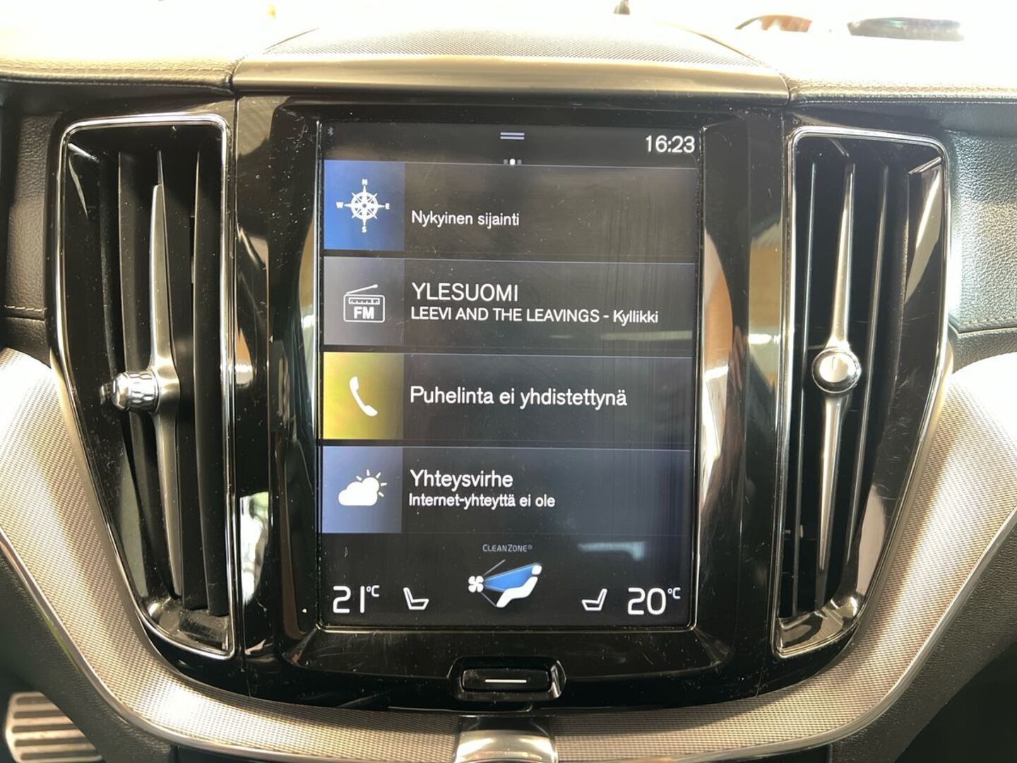 VOLVO XC60 2019