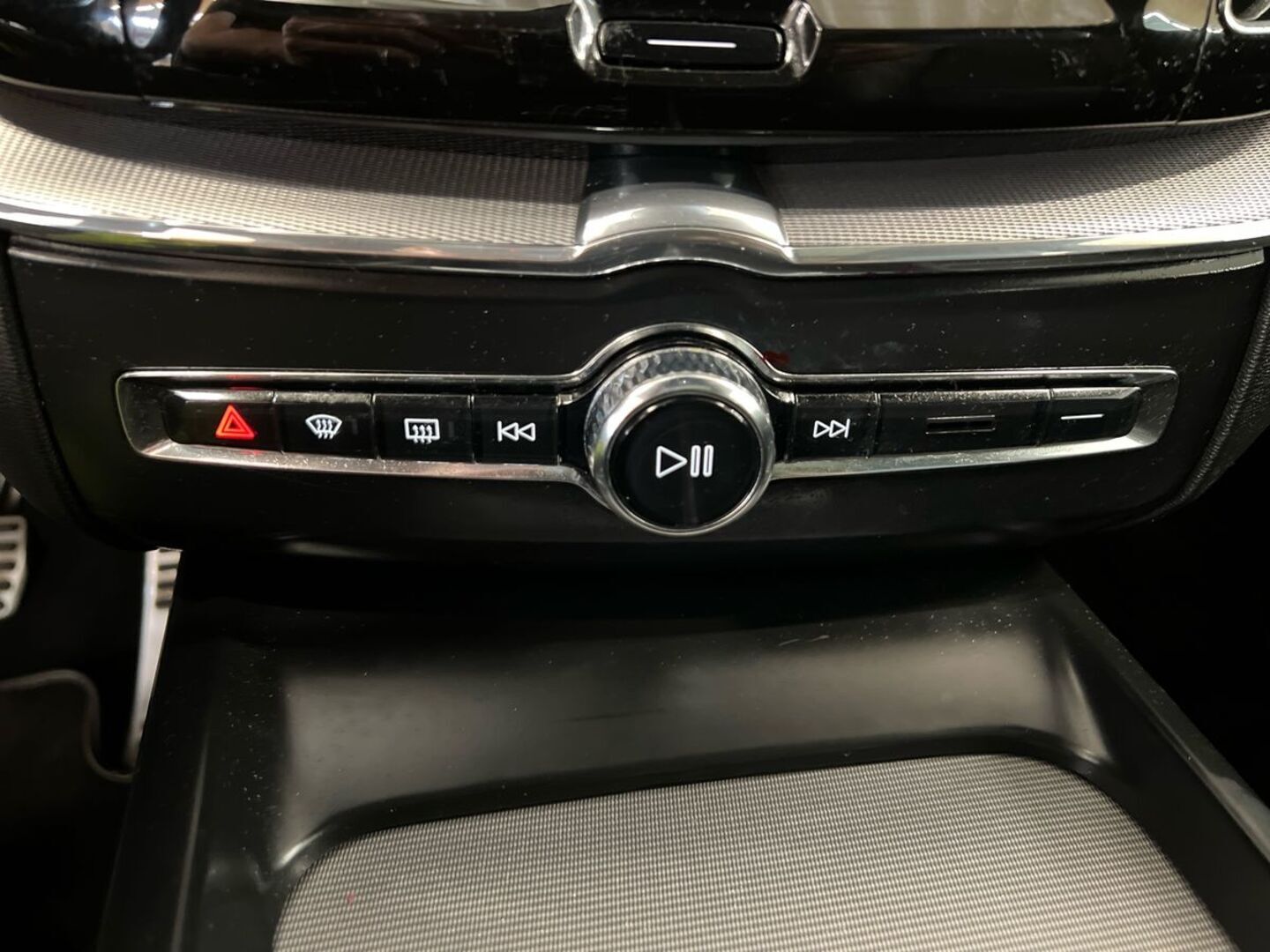 VOLVO XC60 2019