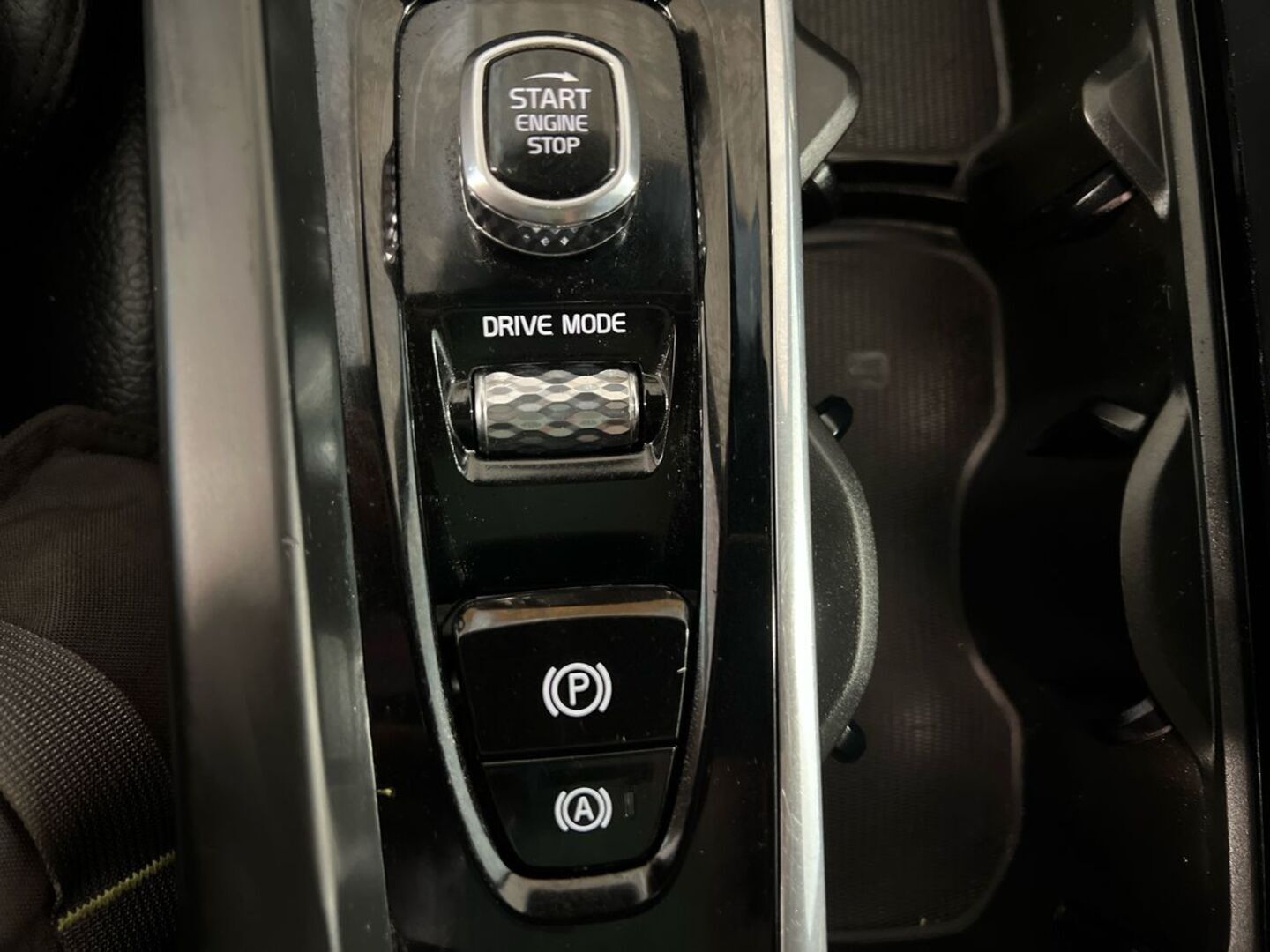 VOLVO XC60 2019