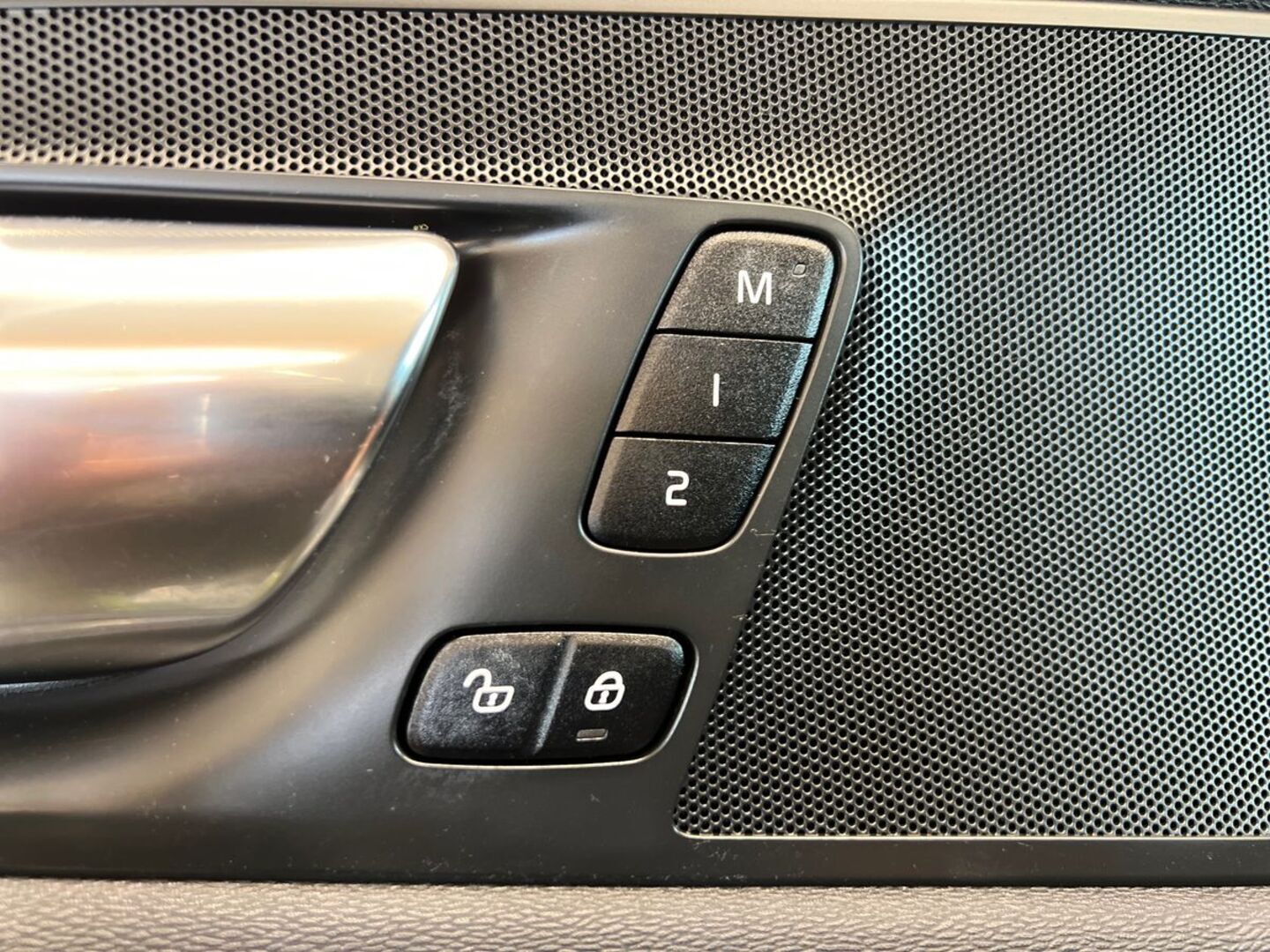 VOLVO XC60 2019