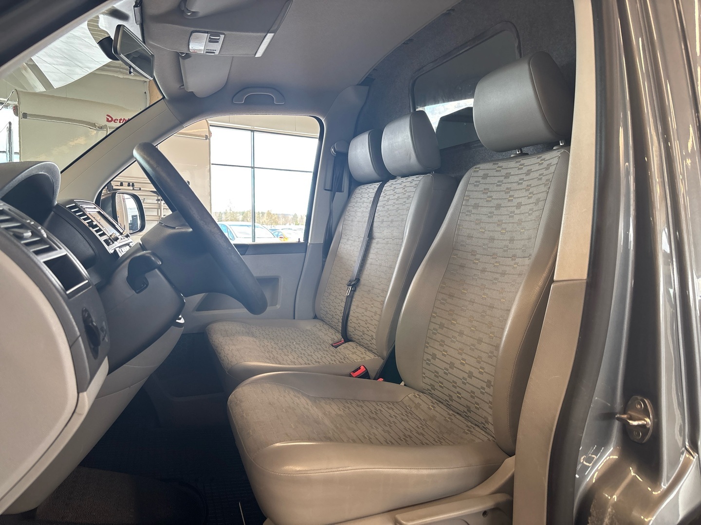 VOLKSWAGEN Transporter 2010