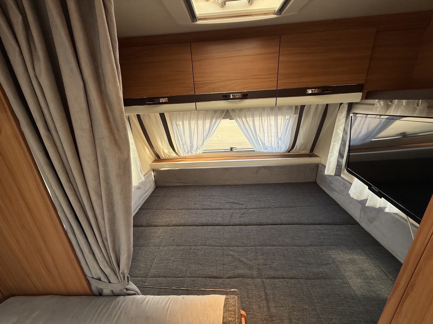 WEINSBERG CARAONE 2014