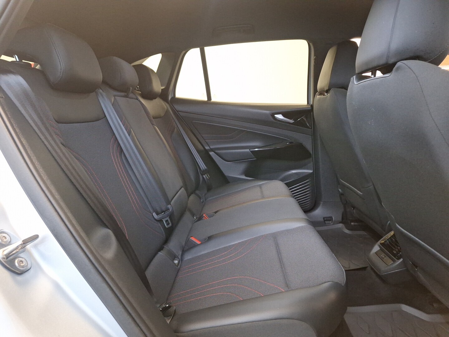 VOLKSWAGEN ID.4 2023