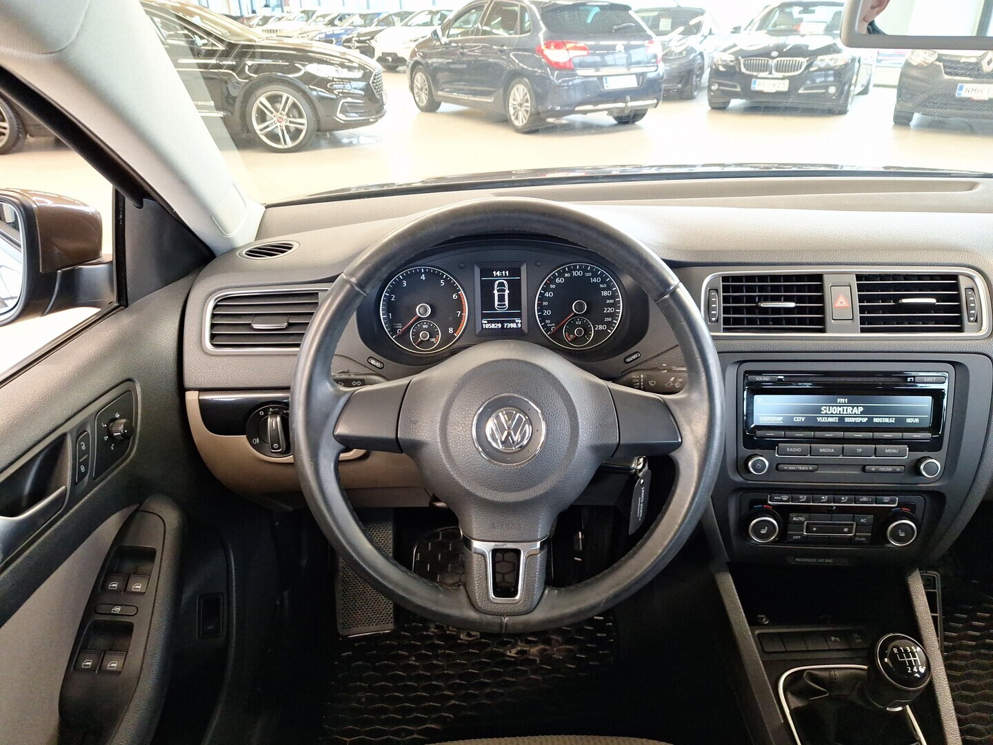 VOLKSWAGEN Jetta 2012