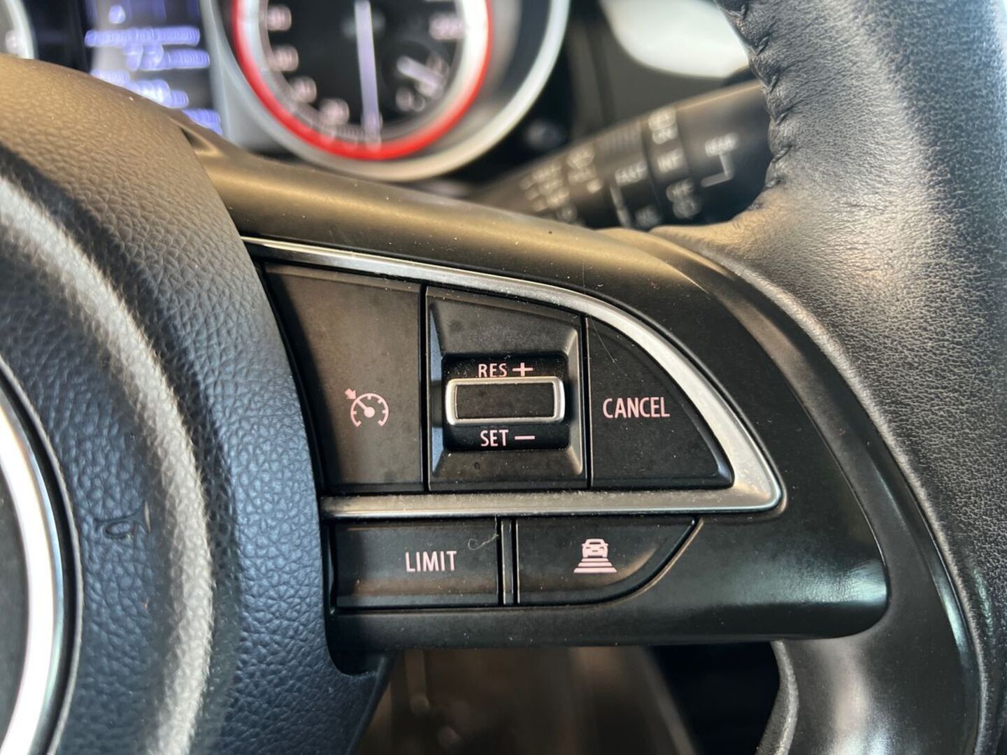 SUZUKI Swift 2019