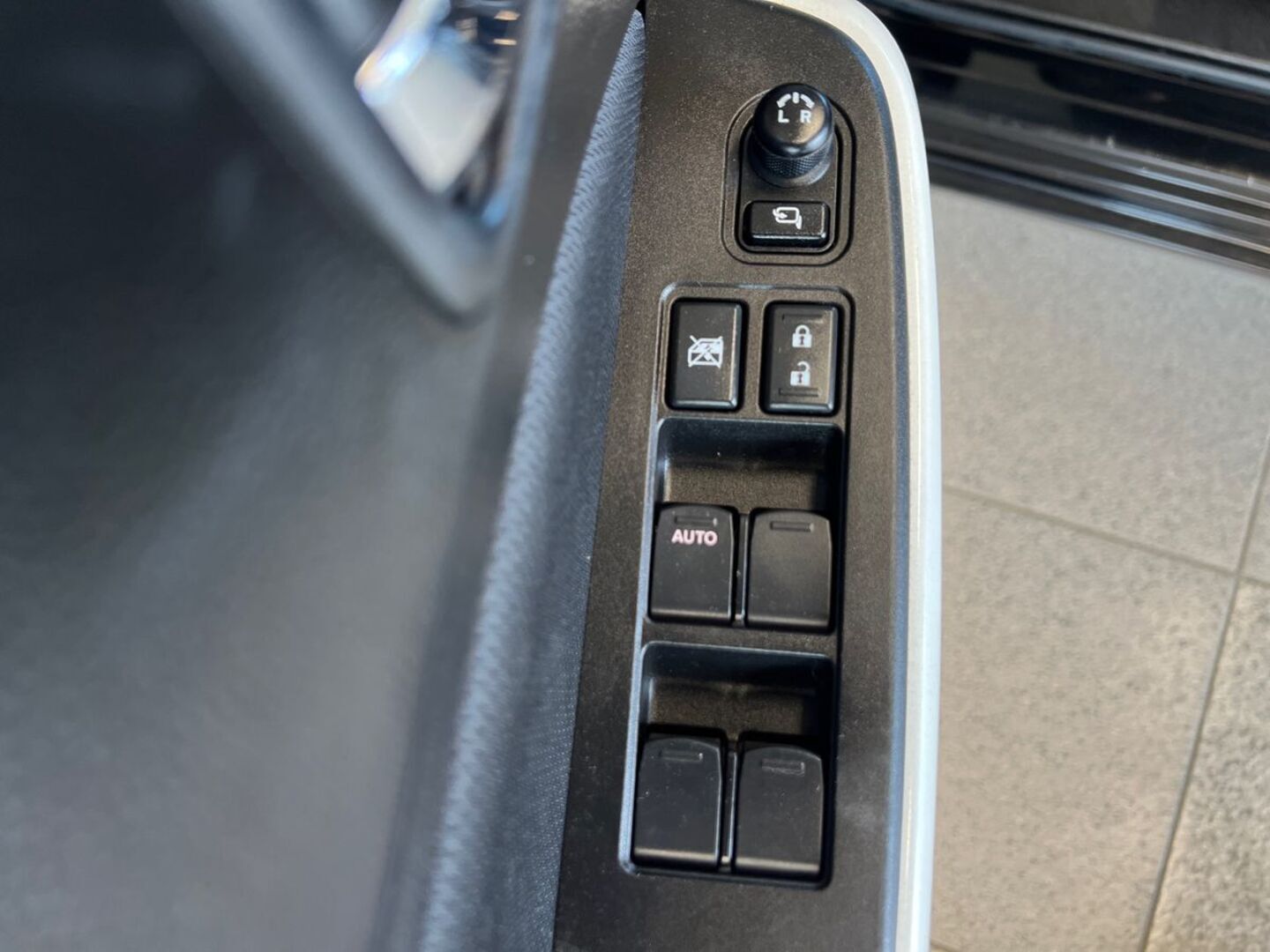 SUZUKI Swift 2019