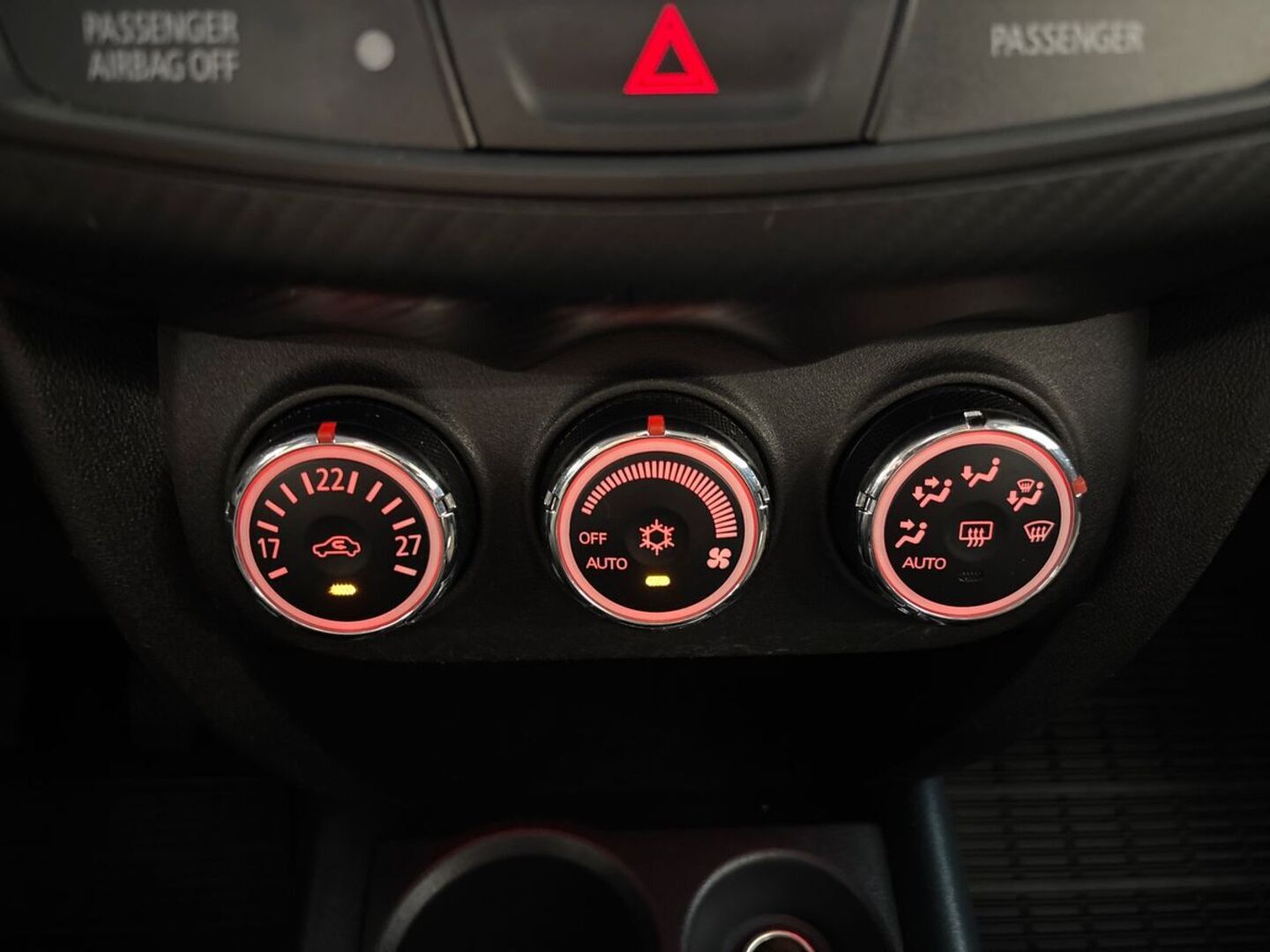 MITSUBISHI ASX 2016