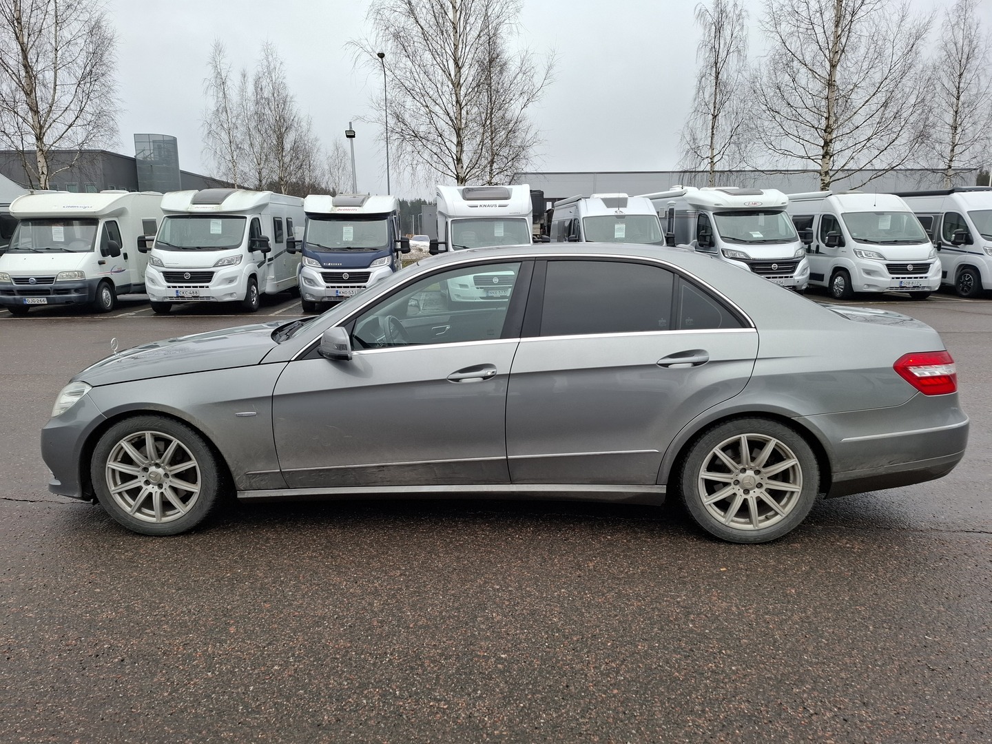 MERCEDES-BENZ E 2010