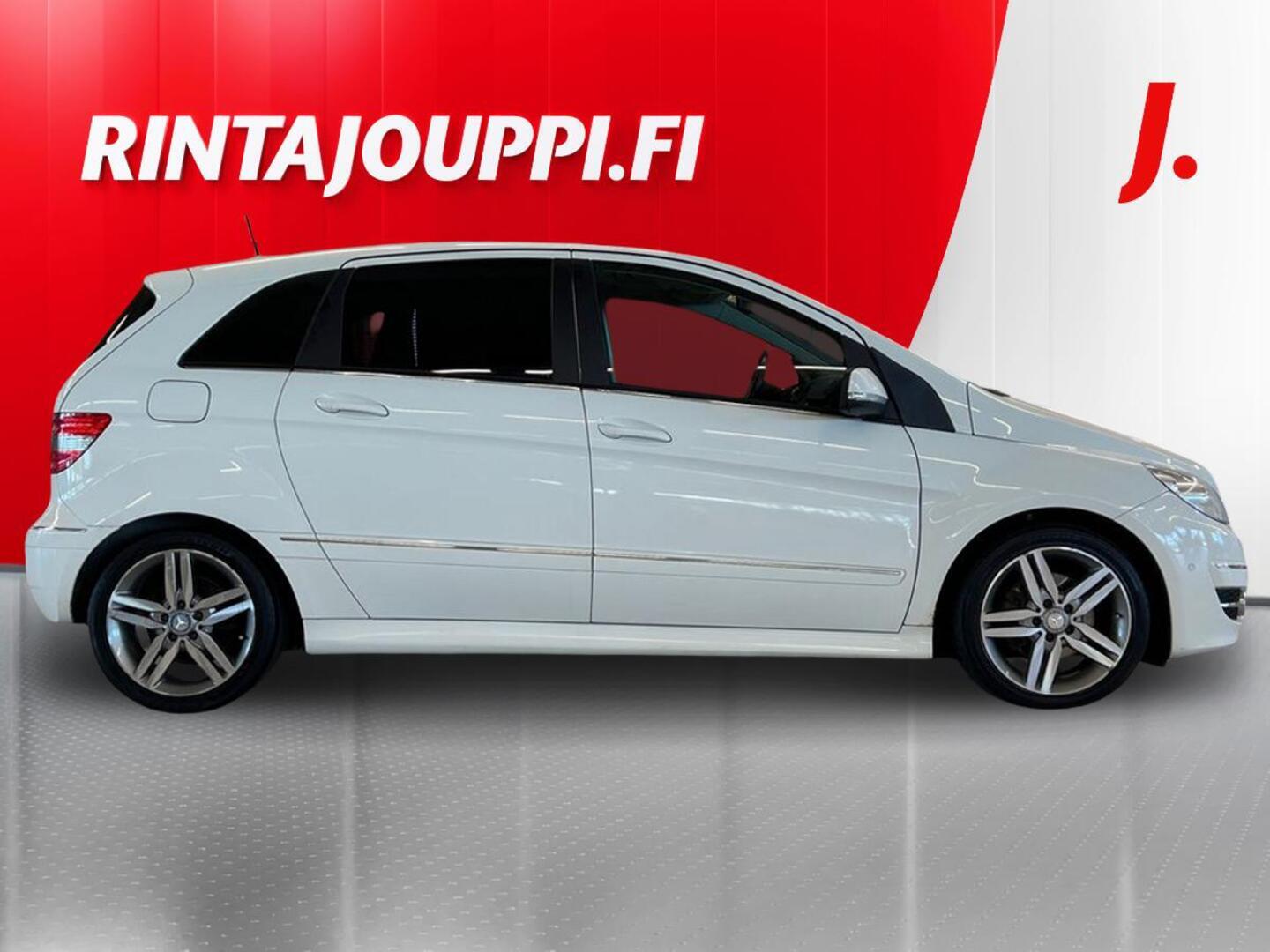 MERCEDES-BENZ B 2011
