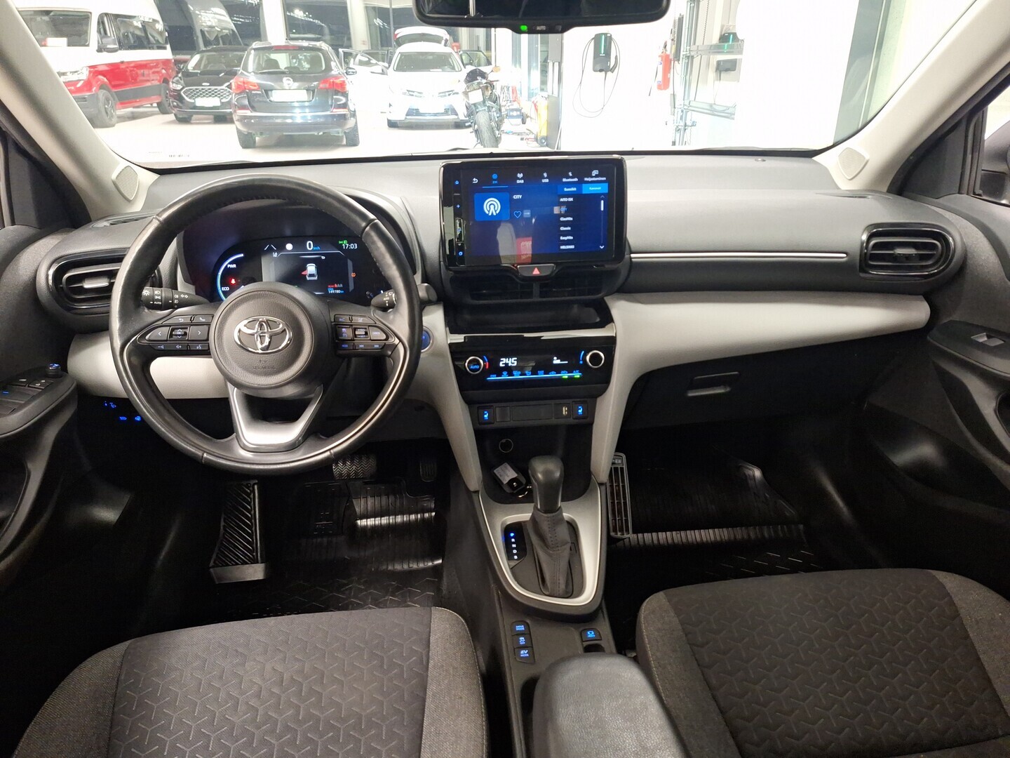 TOYOTA Yaris Cross 2022
