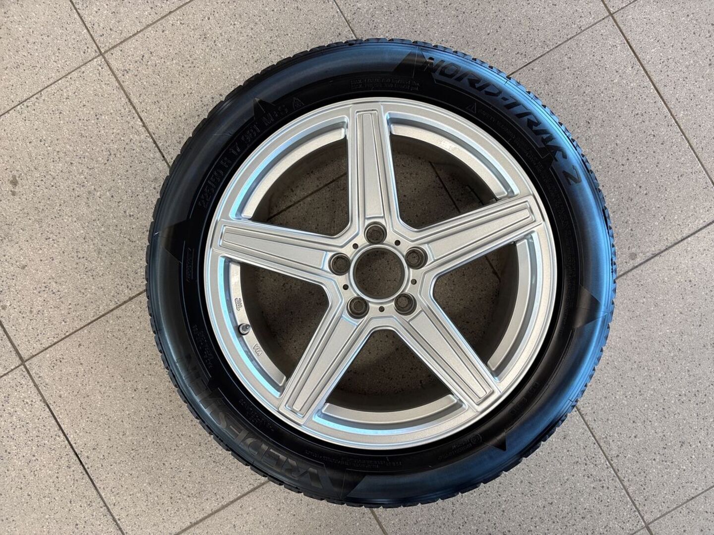 MERCEDES-BENZ A 2020