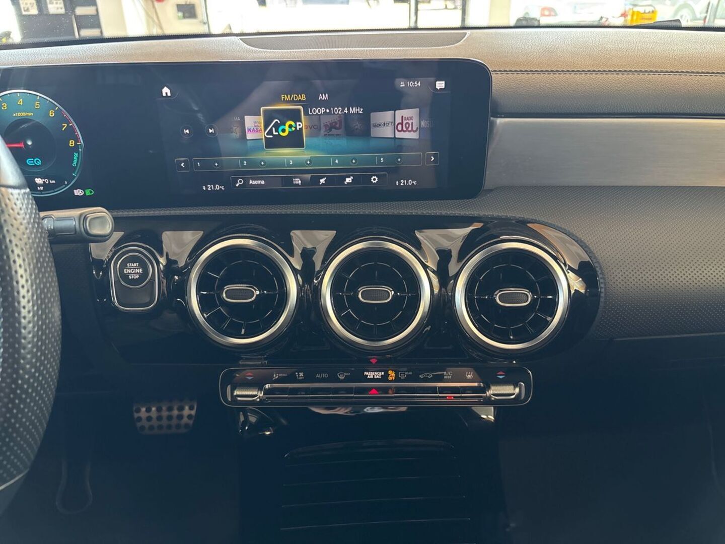 MERCEDES-BENZ A 2020