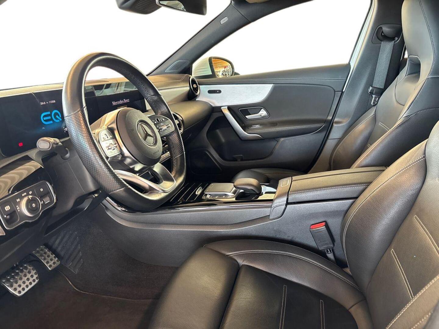 MERCEDES-BENZ A 2020