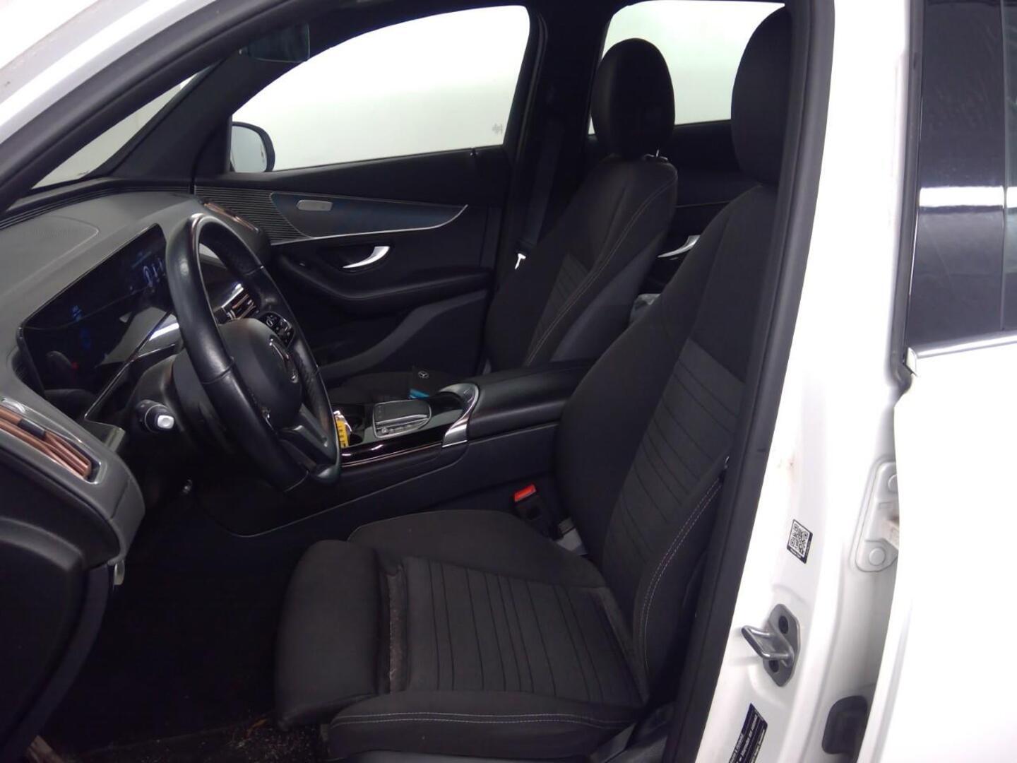 MERCEDES-BENZ EQC 2021