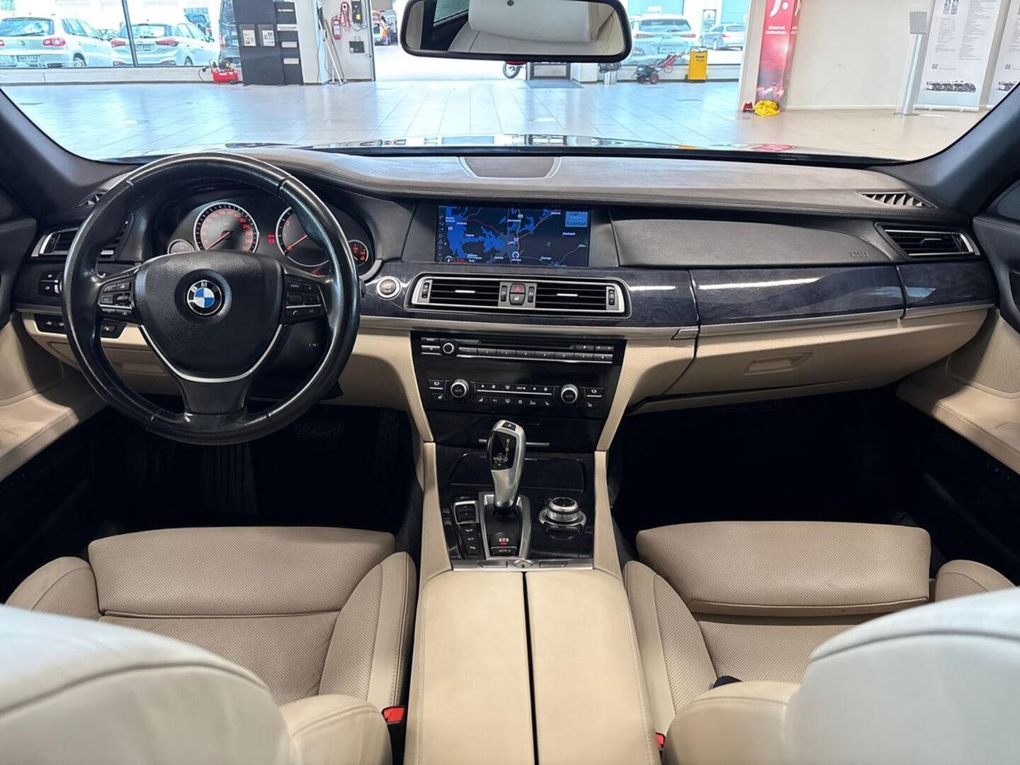BMW 750 2009