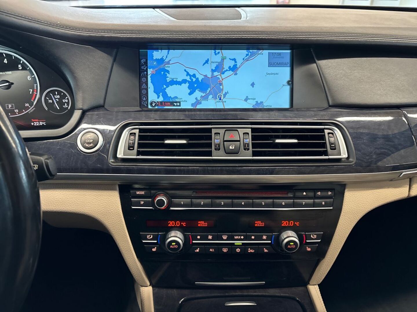 BMW 750 2009