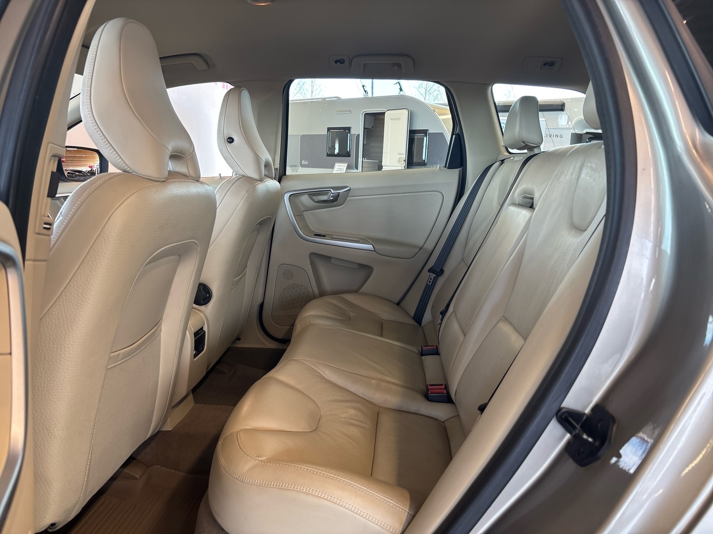 VOLVO XC60 2010