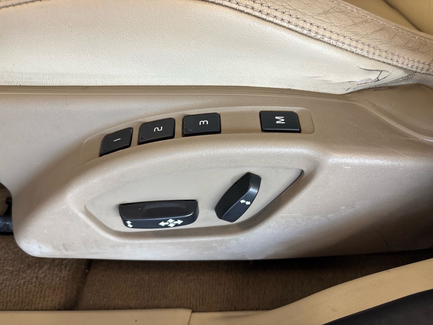VOLVO XC60 2010