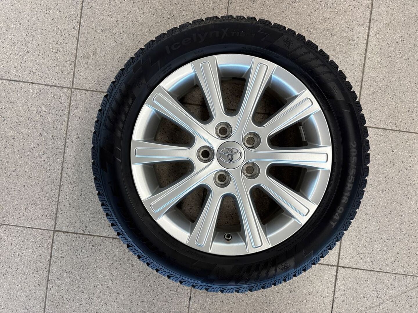 TOYOTA Corolla 2014